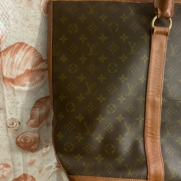 Sale! Authentic Louis Vuitton WeekenderTote! - Picture 9 of 13